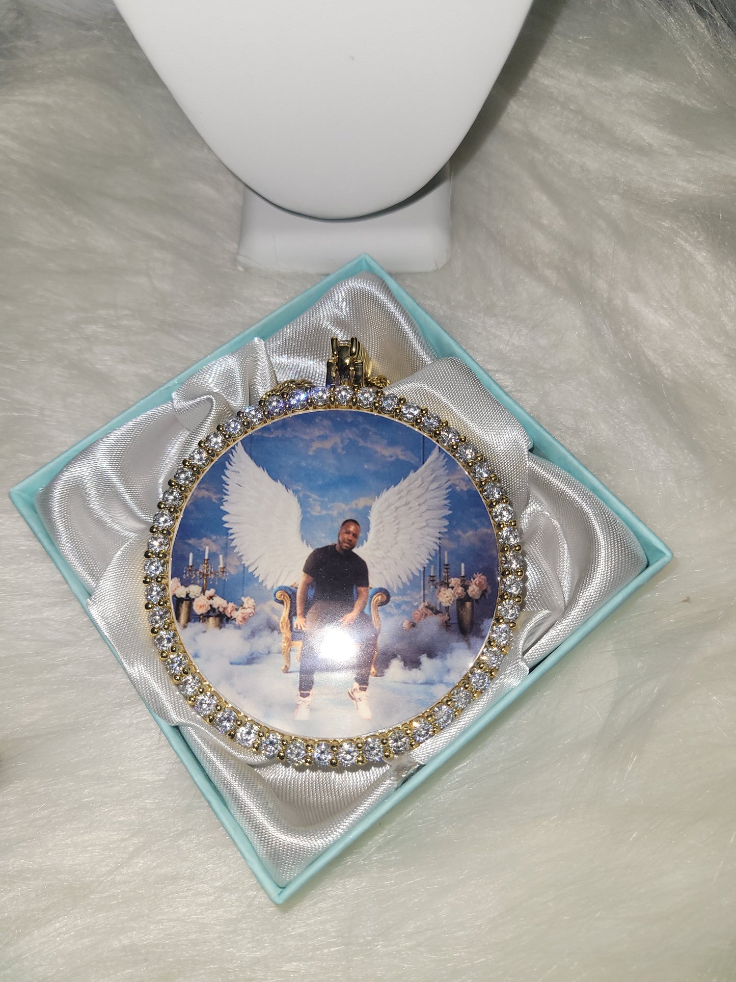 Big Picture Pendant